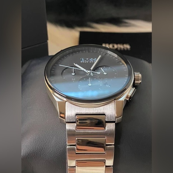 HB1513762 - Hugo Boss Men’s Peak Chronograph Watch - Picture 5 of 11